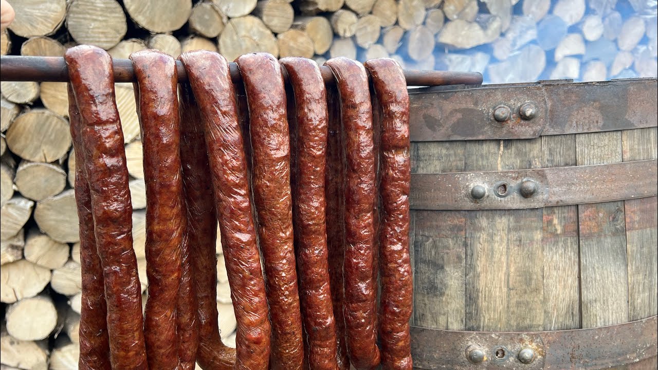 KIEŁBASA SWOJSKA kiełbasa z dziczyzny SWOJSKIE WYROBY cz.1 tradycyjne wędzenie #smokedsausage