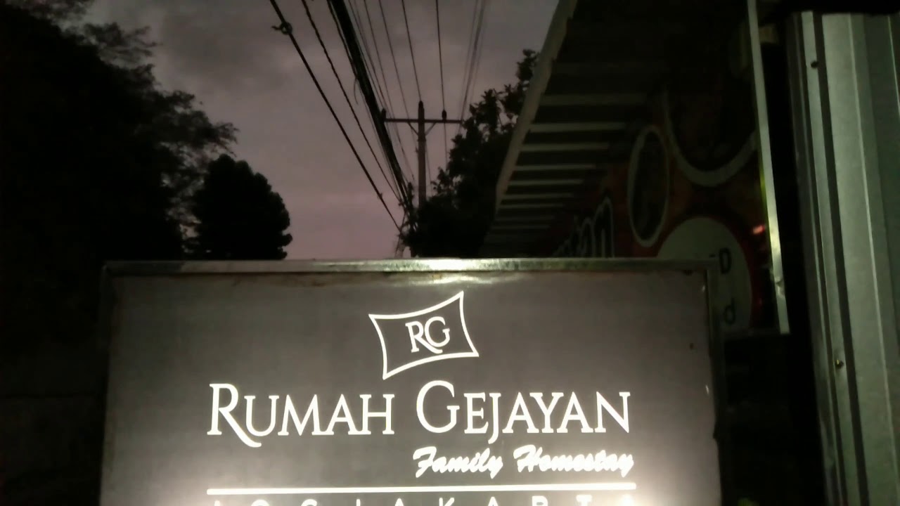 RUMAH GEJAYAN HOMESTAY JOGJAKARTA