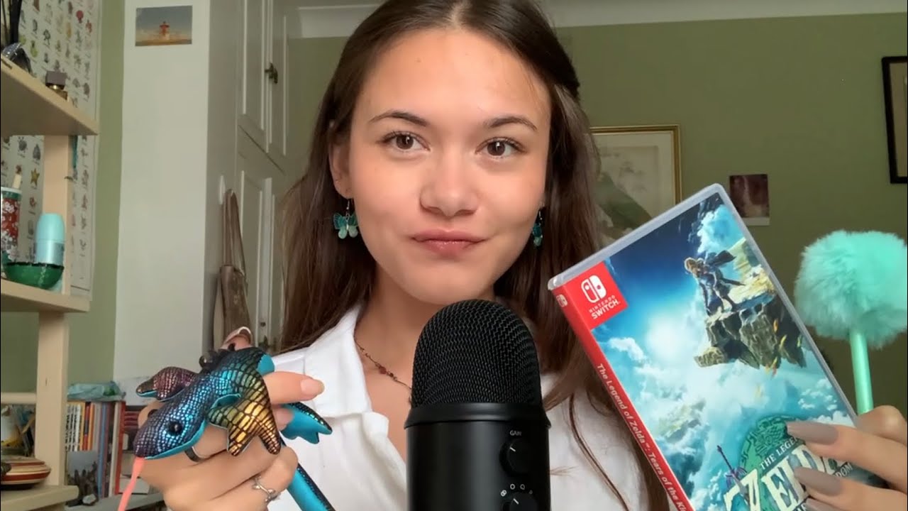 ASMR // fast tapping, mouth sounds, rambling + more triggers 🤍