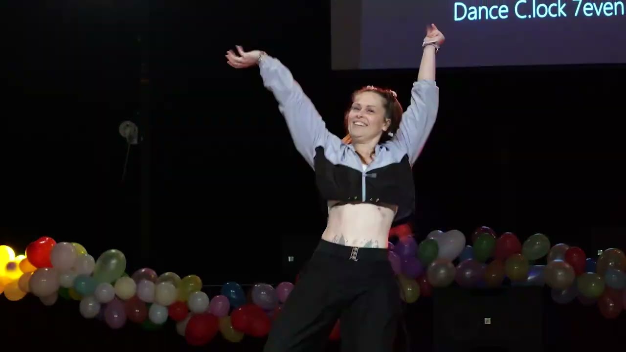 Závěrečná taneční show DC7 - Evolution of dance