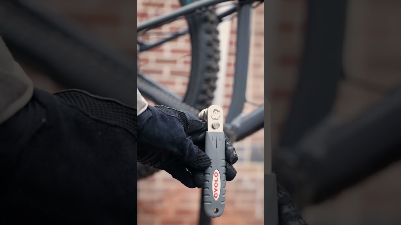 ⚙️ How to Easily Remove Your Cranks 🔧