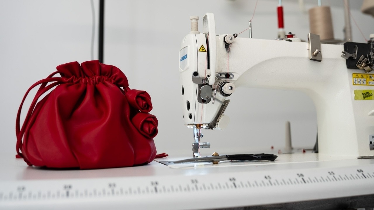 Create the Trendiest Viral Bucket Bag of the Season – Easy Sewing Tutorial