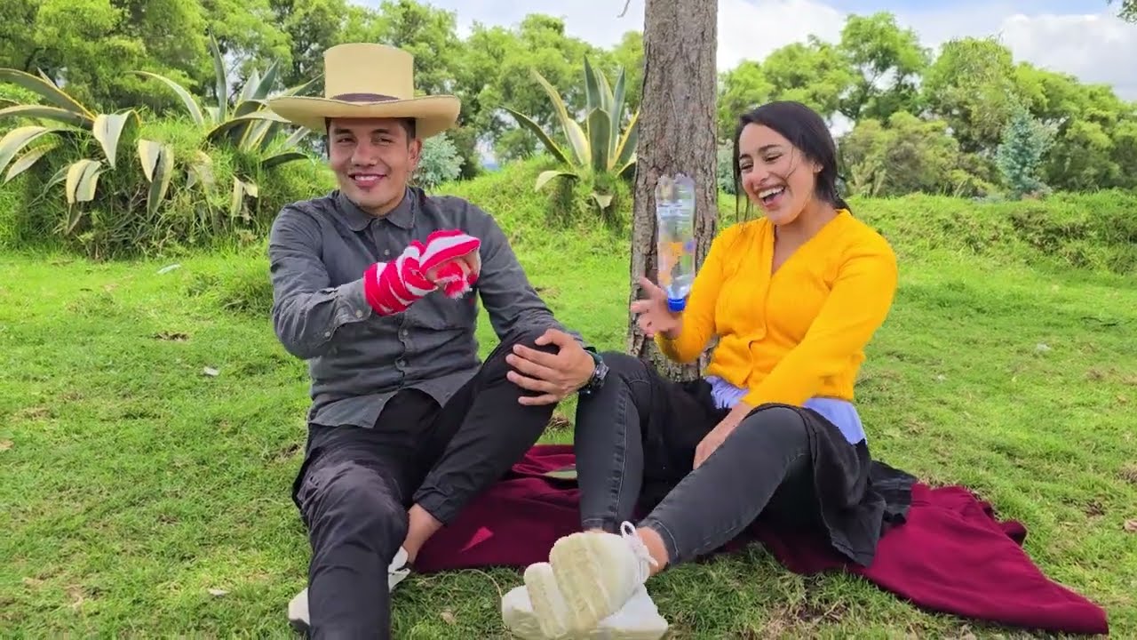 El Hécto y La Fanny juegan 