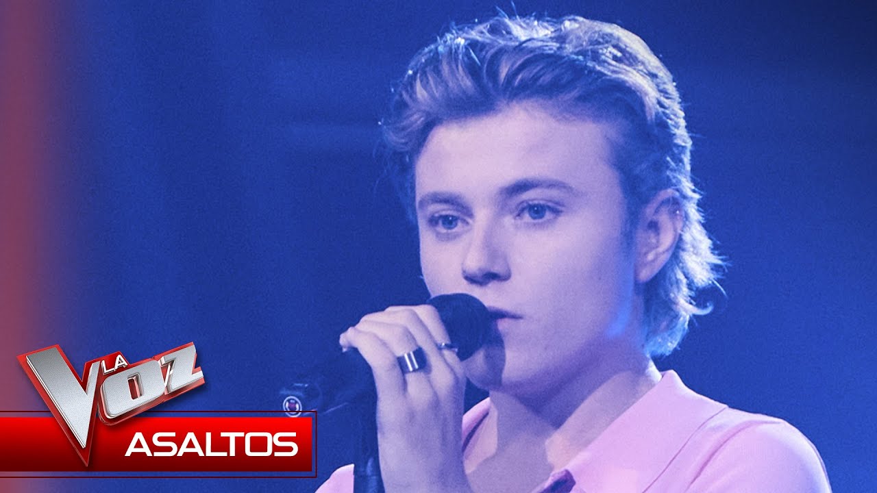 Ferr&aacute;n canta 