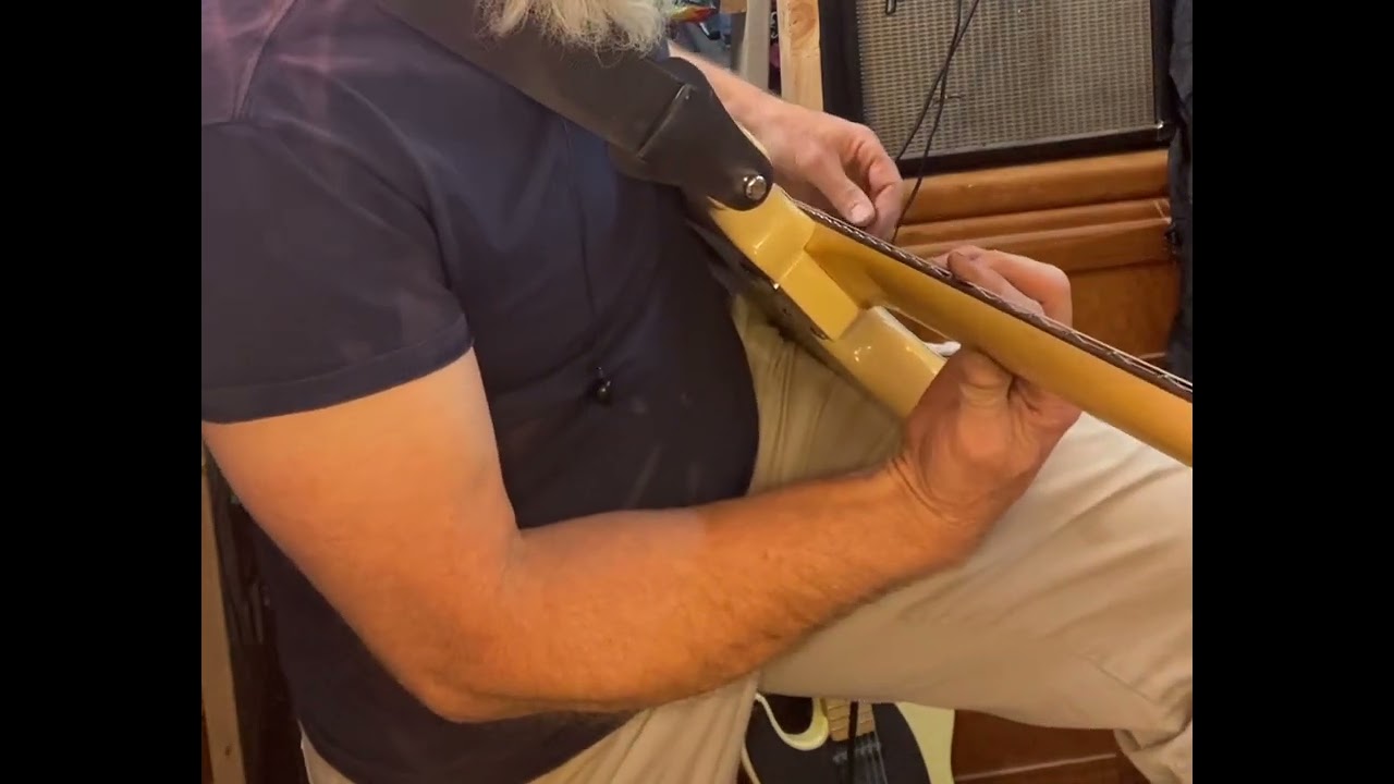 Italia v2 vs Woodstock Plus -wah comparison , Gagan Wah