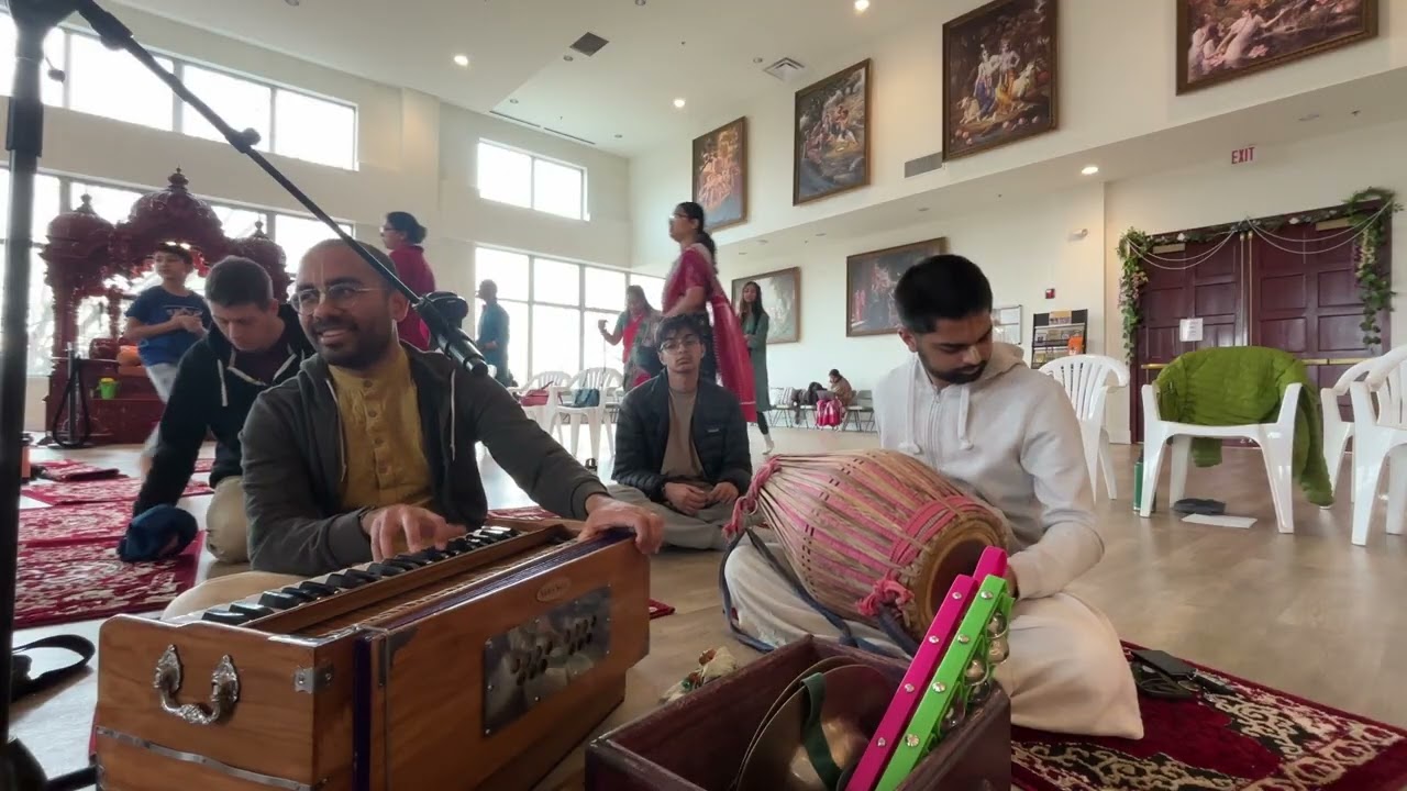 Dayal Mukunda | Retreat Kirtan | February 14th, 2026