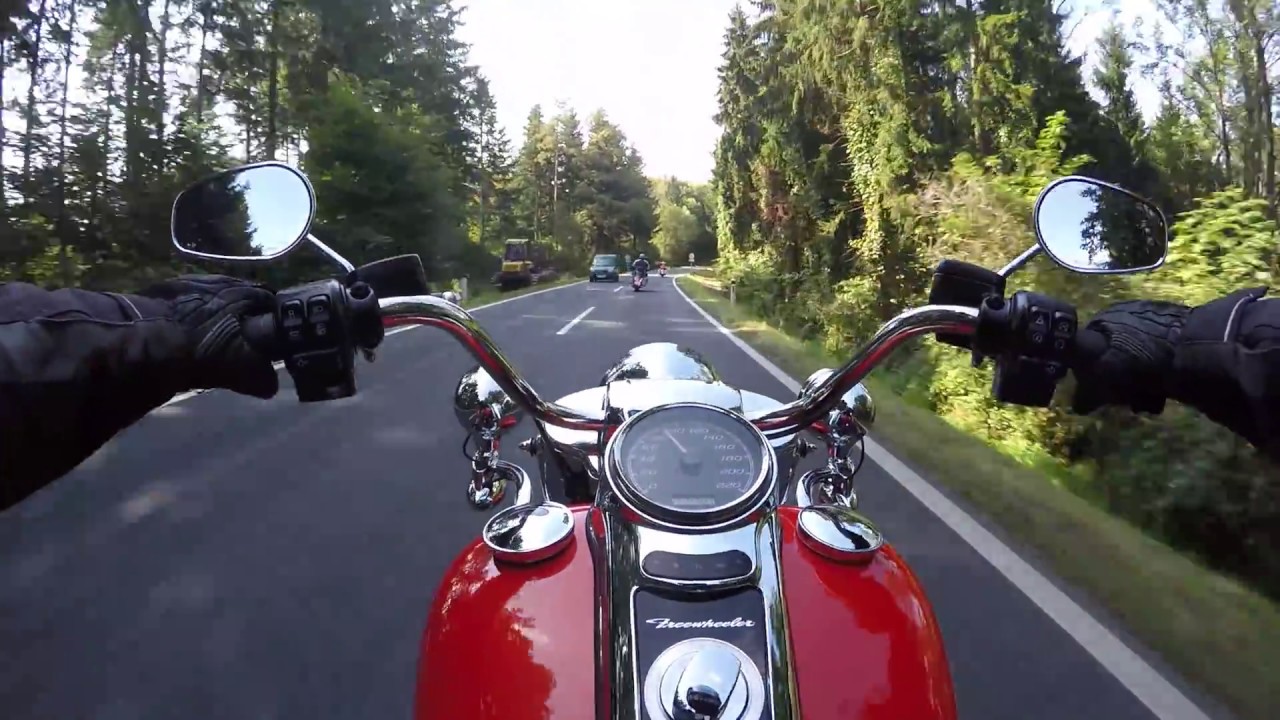 2016-09-24 Harley-Davidson Freewheeler Test