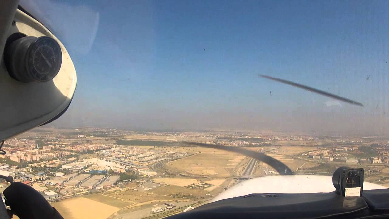 GoPro | Aproximación y aterrizaje Madrid-Cuatro Vientos RWY 10 | C172
