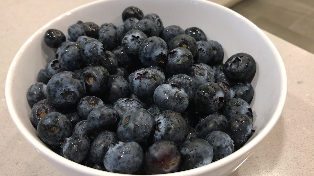 Mayo Clinic Minute: Why blueberries are heart healthy