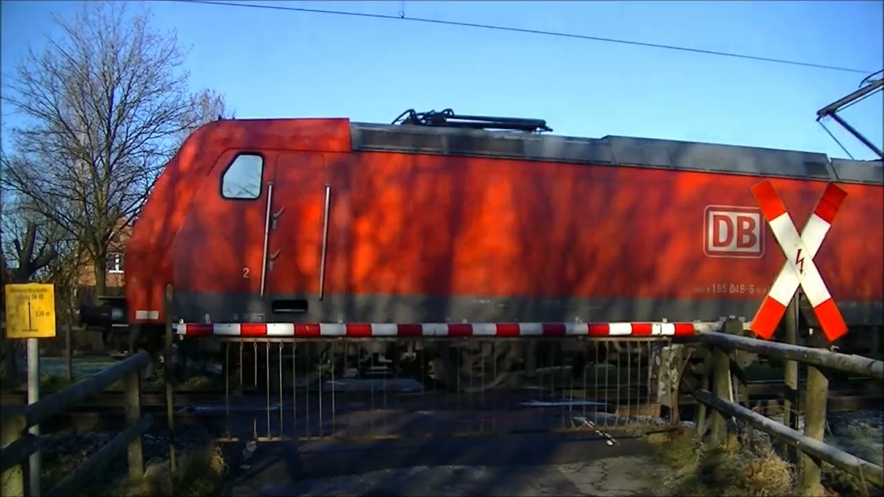 Bahnübergang Velpe (Westf) // German Railroad crossing // Spoorwegovergang