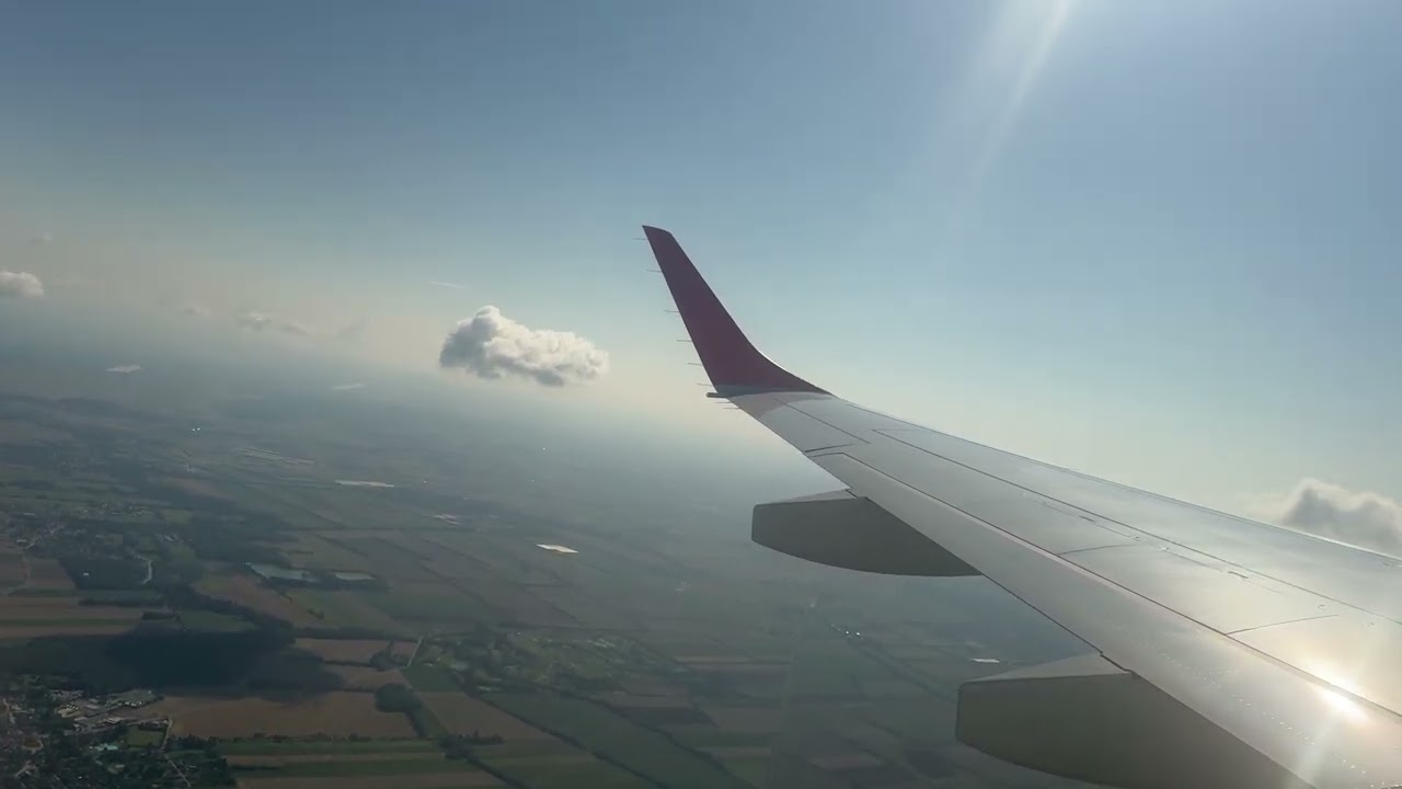 Austrian Airlines Embraer ERJ-195 take-off from Vienna (VIE) 31JUL2025
