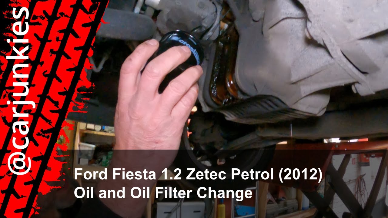 Ford Fiesta 1.2 Zetec Petrol (2012) - Oil and Oil Filter Change
