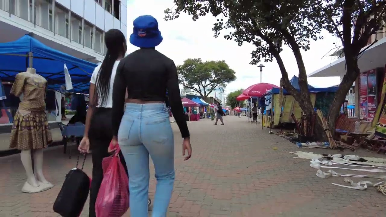 Botswana 🇧🇼 | Gaborone Main Mall Walk