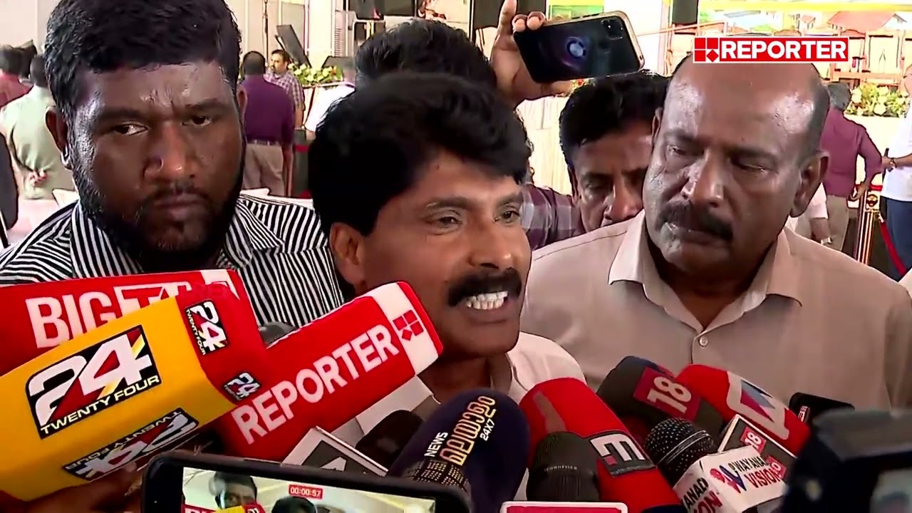'ദുരന്തബാധിതര്‍ ഞാന്‍ സംസാരിച്ച സമയത്ത് കയ്യടിച്ചു, അപശബ്ദം ഉണ്ടാക്കിയത് പുറത്ത് നിന്നുള്ള ആളുകള്‍'