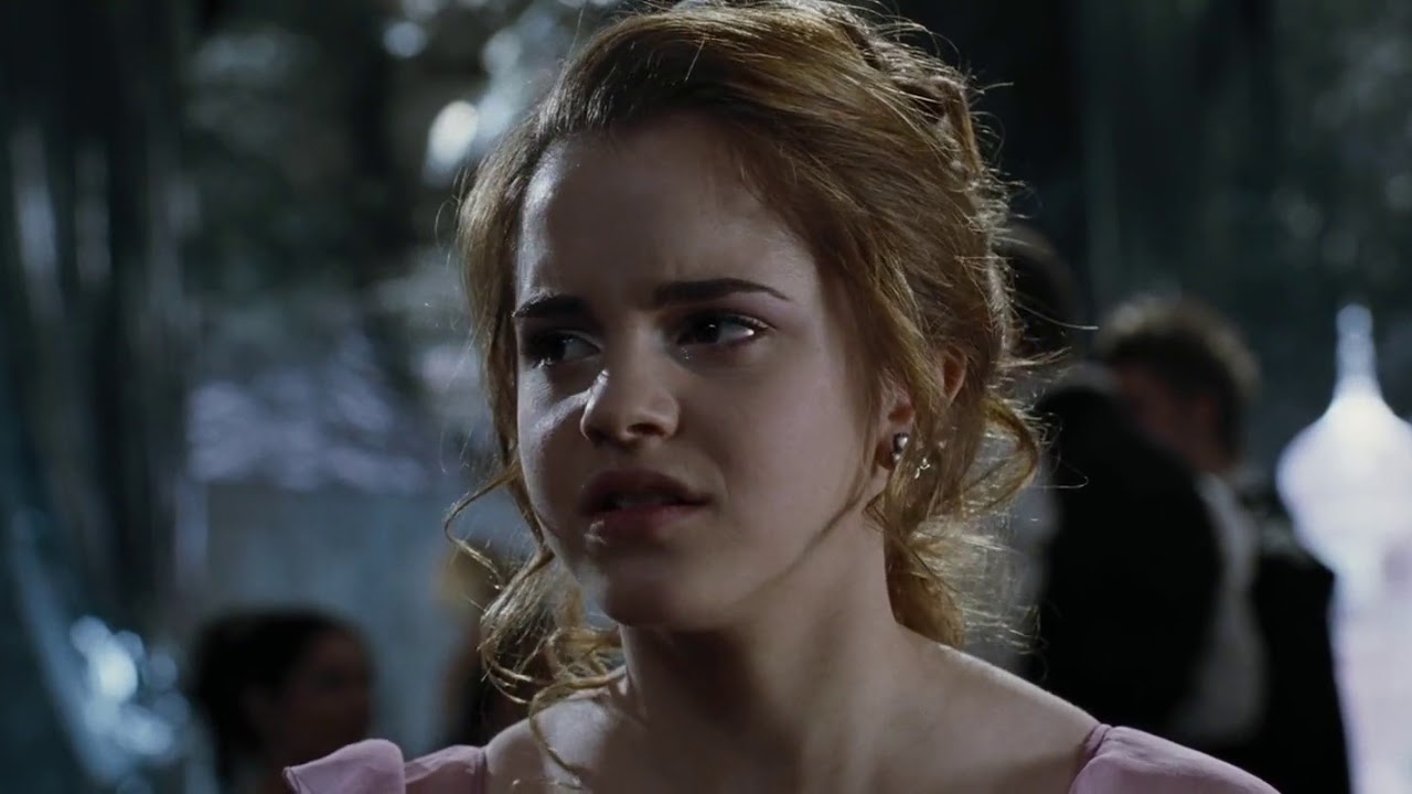 Hermione Crying - Harry Potter And The Goblet Of Fire