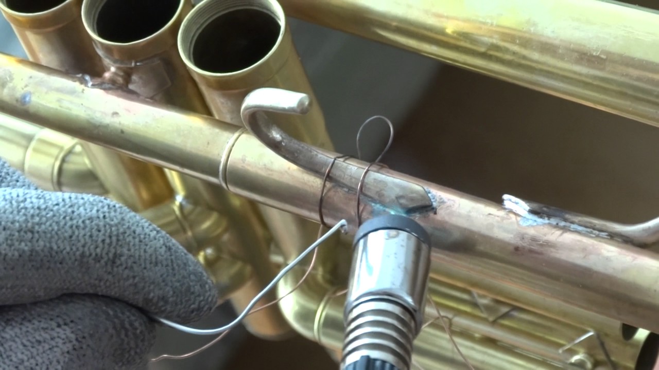 Ściąganie lakieru z instrumentu - Serwis Instrumentów Dętych - BARTEZ