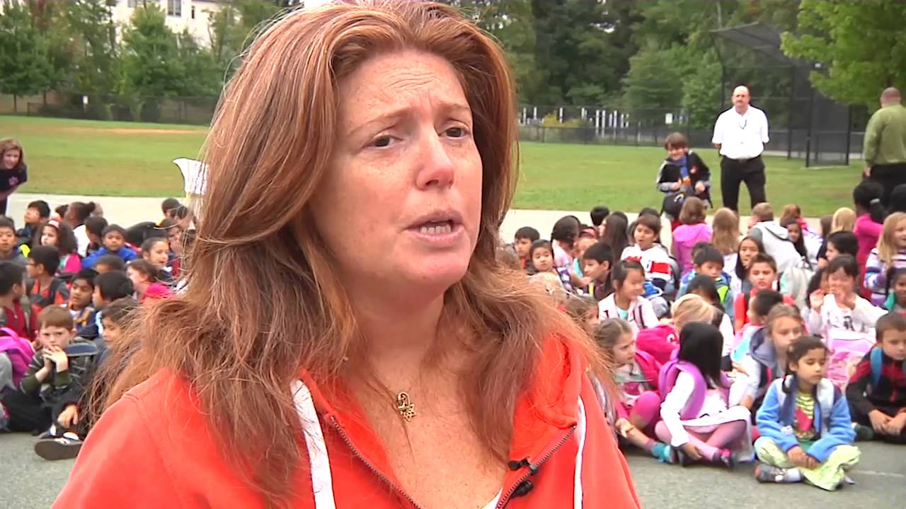Bells Mill Students Participate in Walk To School Day