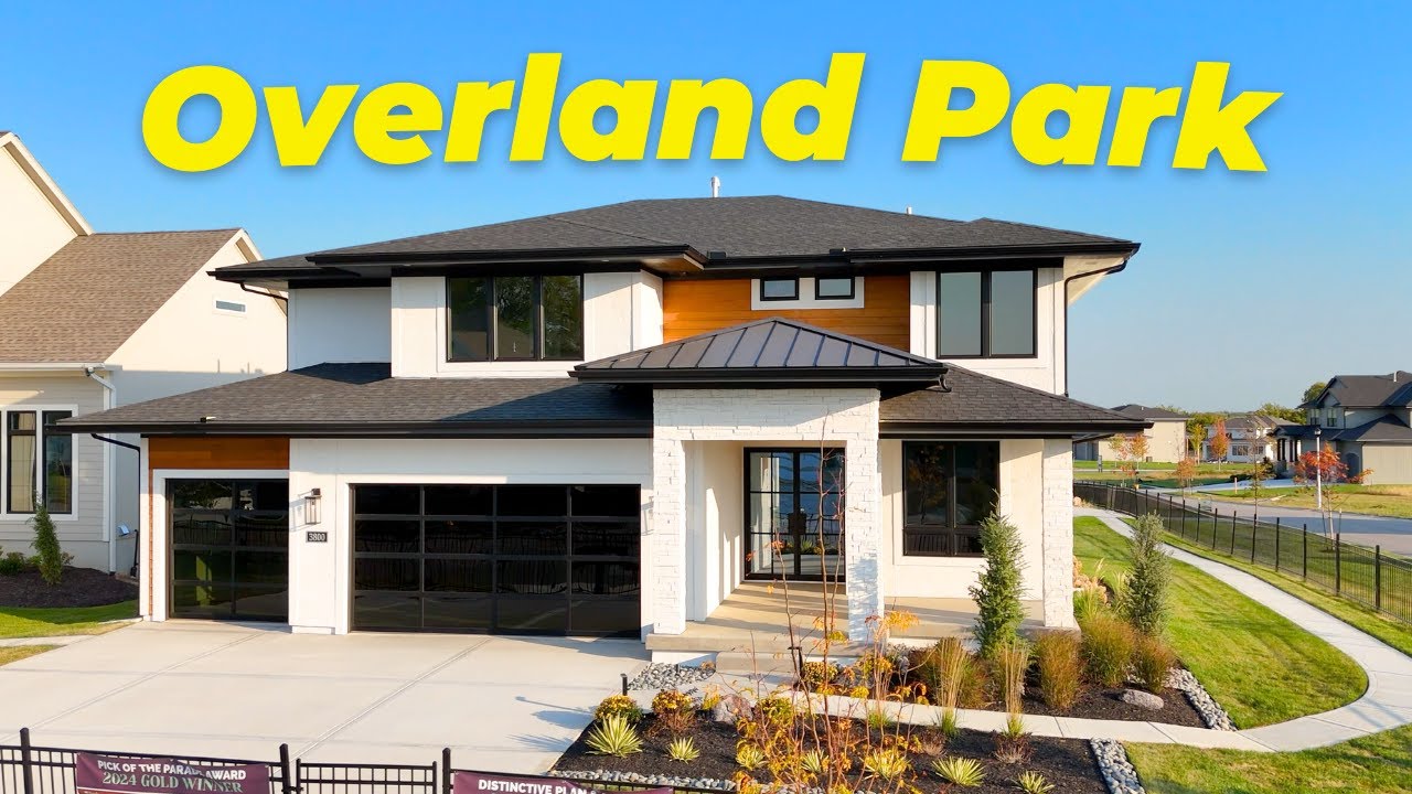 INSIDE A BOLD New Home In Overland Park [Southern Meadows: Gabriel Homes]