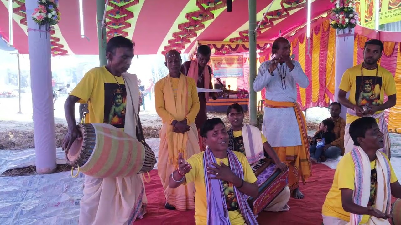 হরে কৃষ্ণ হরে কৃষ্ণ ।। খুব সুন্দর কির্তন 