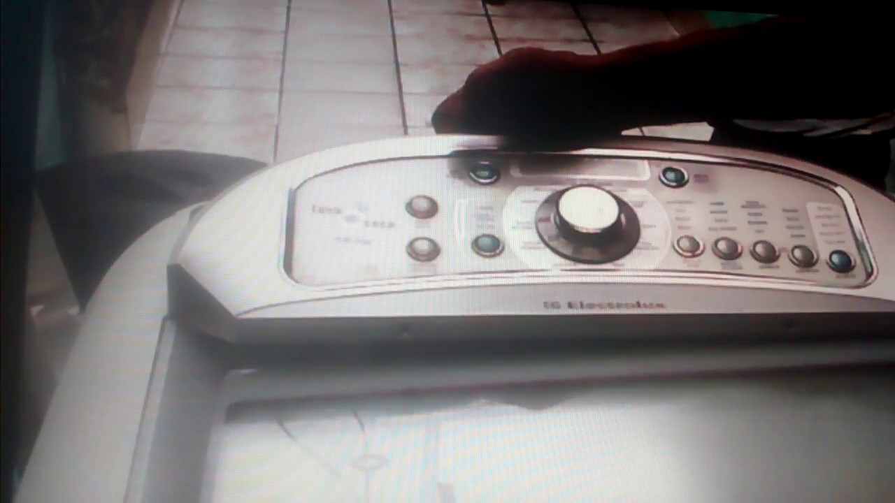 Electrolux lava e seca- LST -12- totalmente apagada