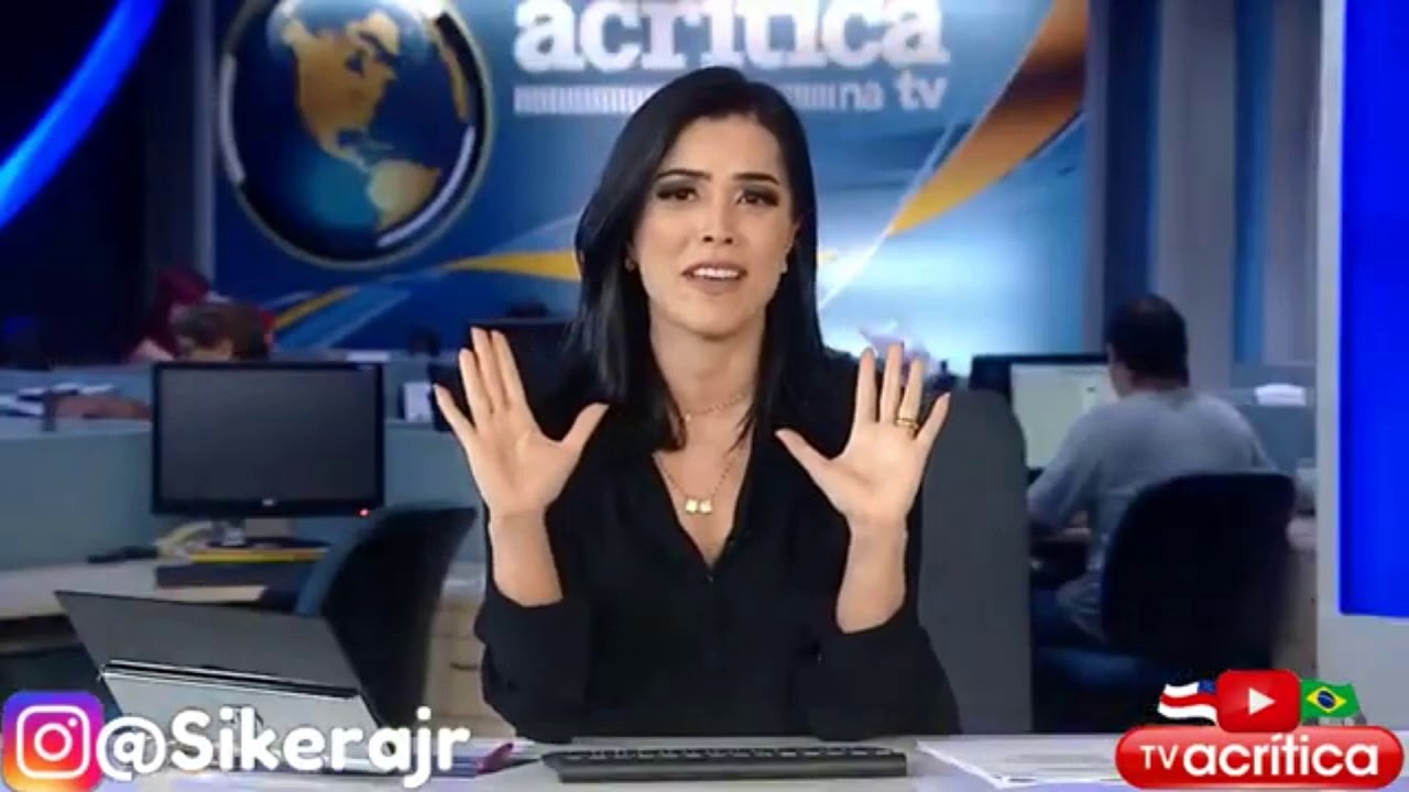 Apresentadora não se aguenta e tem ataque de riso na abertura de telejornal