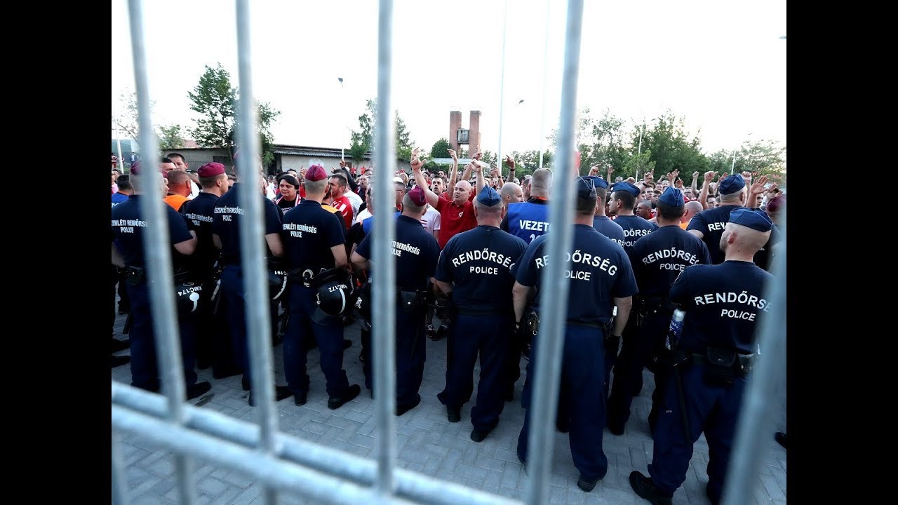 Így „menekítették ki” a játékosokat a dühös szurkolók elől az új Diósgyőri Stadionból