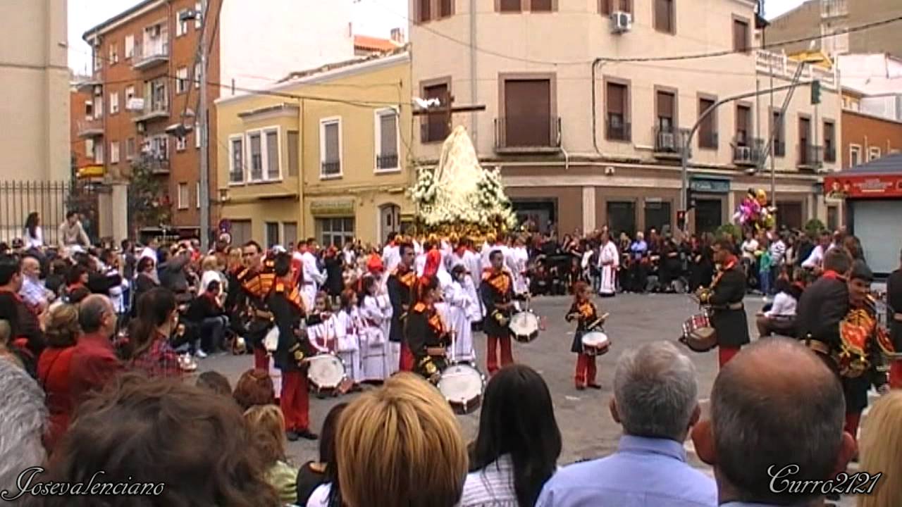 Semana Santa de Hellin 2014. Domingo de Resurrección,bailando la imagen de la Cruz