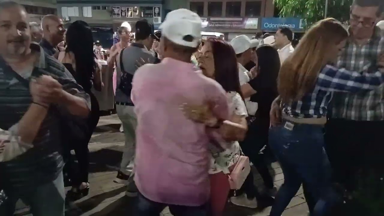 Los integrados parranderos. Bella y bonita. Julio 12 2025.