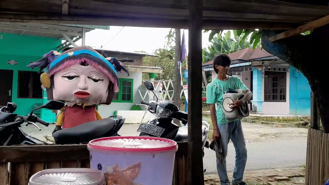 Badut, cara simpel melepas pangku tangan