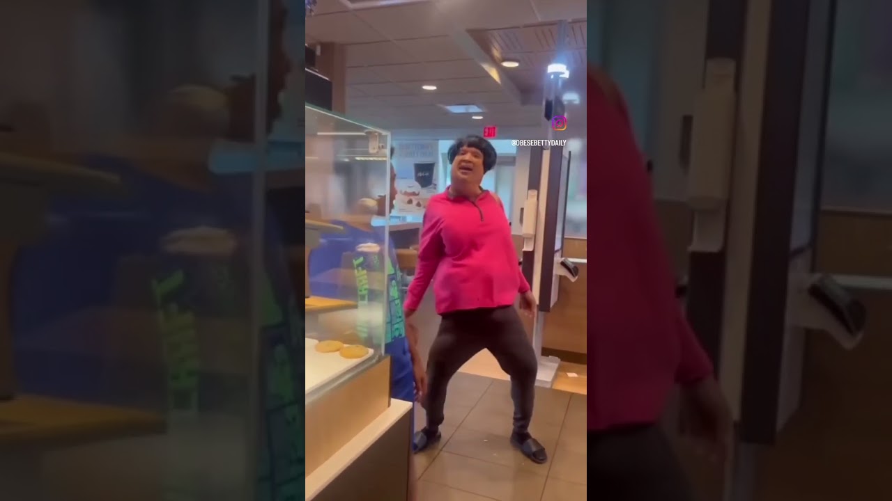 Karen argues at McDonalds #karen #skit #mcdonalds #ate #sigma