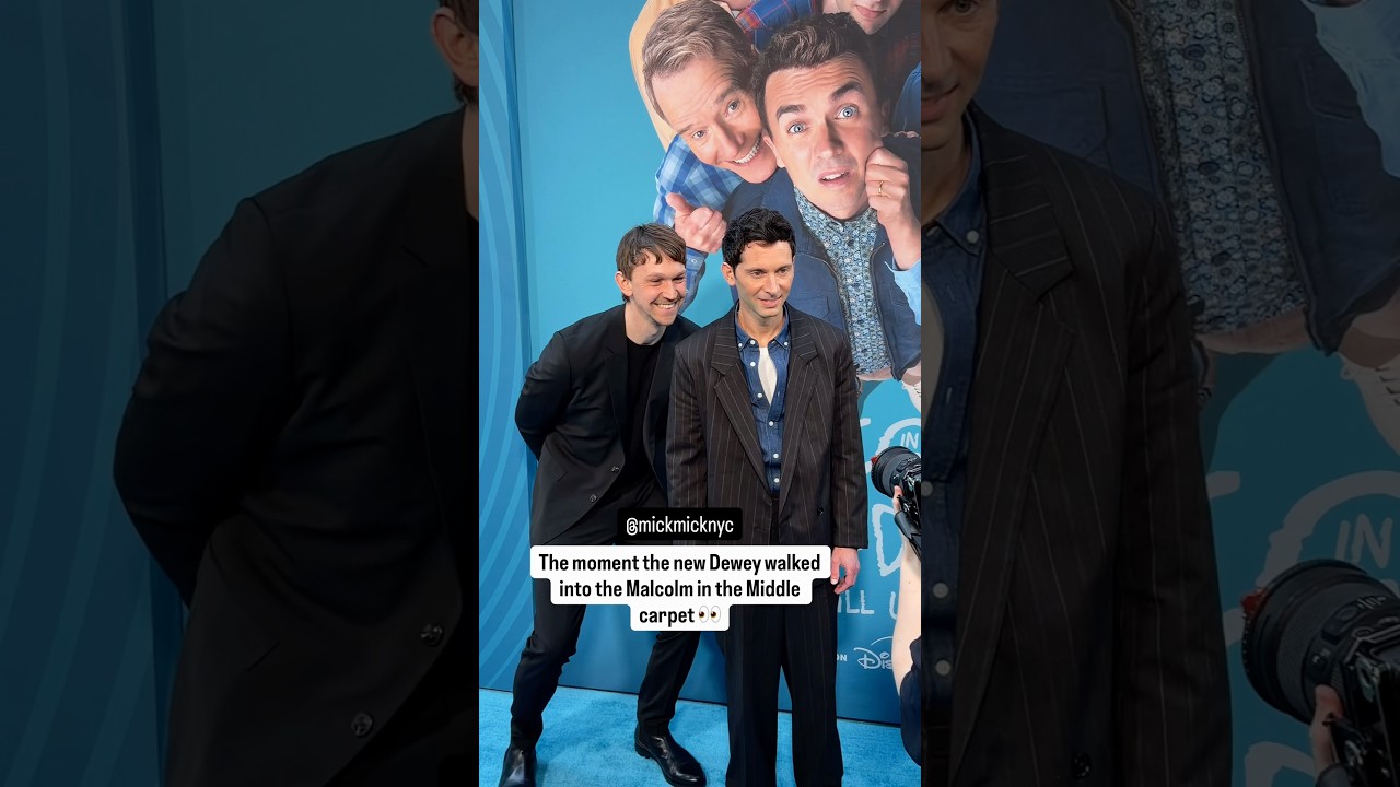 На премьере сериала &laquo;Малкольм в центре внимания&raquo; в Нью-Йорке представили нового Дьюи 👀