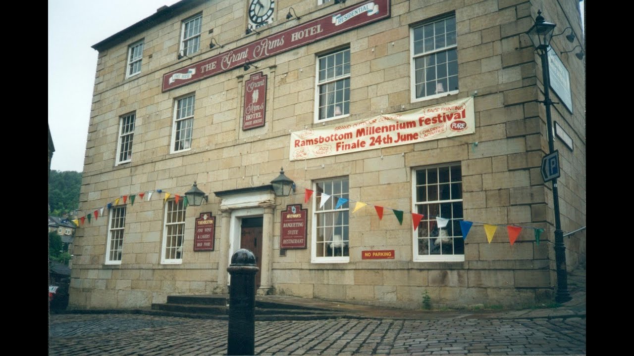 MF01 Ramsbottom Millennium Festival 10th March 2000.
