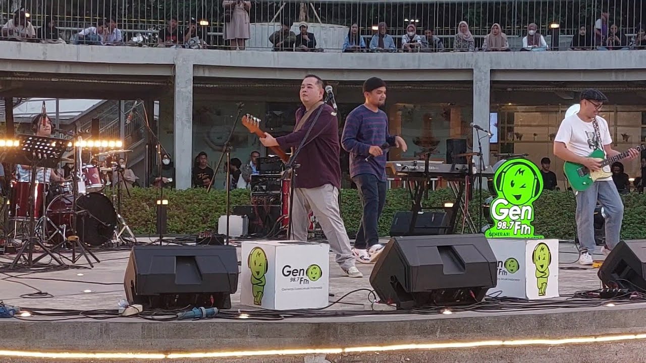 SOULVIBE - Biarlah / Antartika , live at Taman Literasi Blok M Jakarta 24 agustus 2023