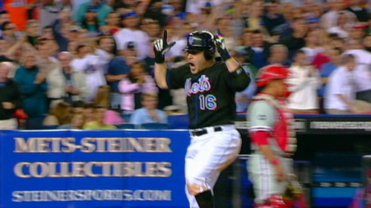 PHI@NYM: Mets hit back-to-back-to-back home runs