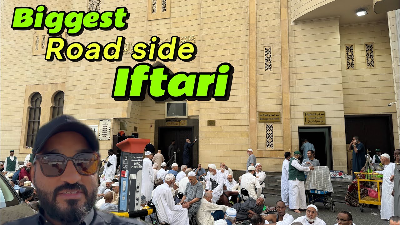 Largest road side Iftar in Makkah from Masjid ul haram to Malawi