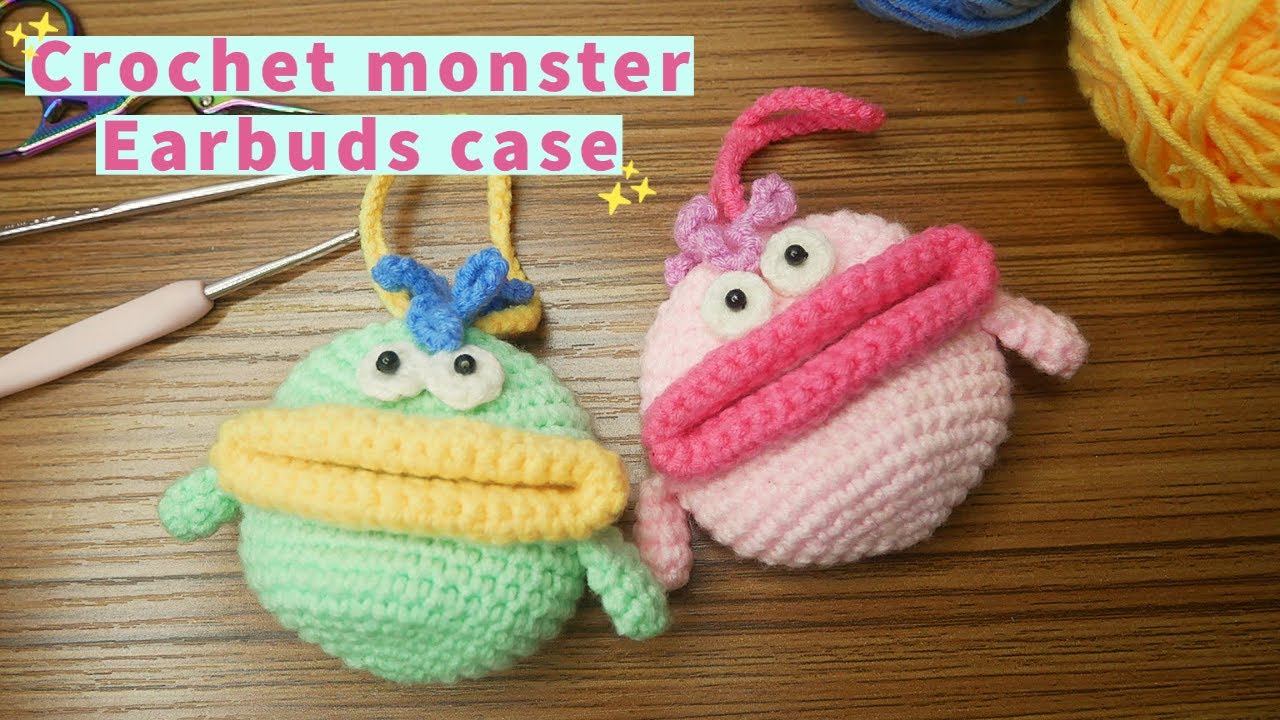 Crochet monster earbuds case / English pattern