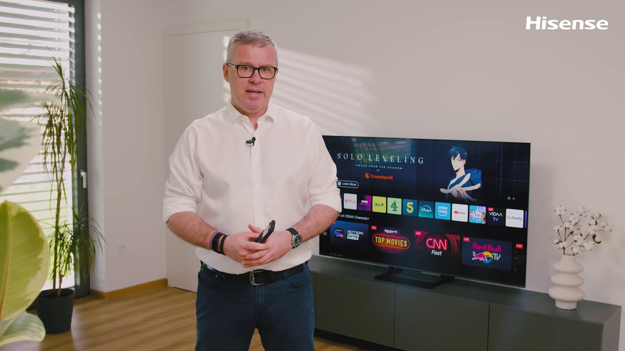 Best-Value AI TV? Hands-On with the Hisense U7Q Mini-LED TV