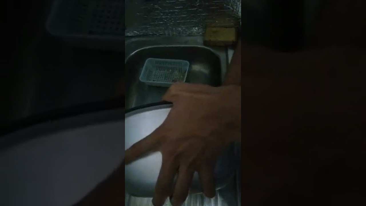 Ayad Allawi XI MIPA 1 | Membuat Nasi di Rice cooker