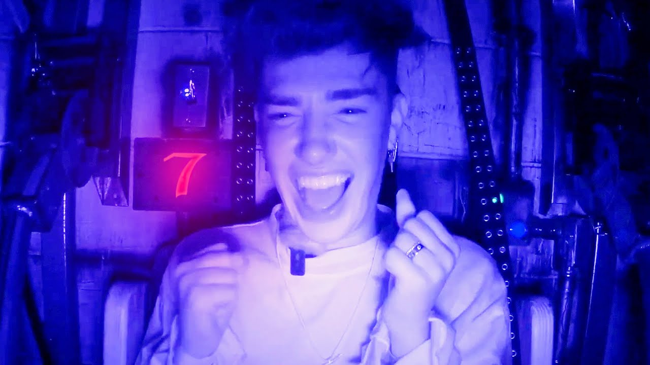 I SURVIVED THE WORLD'S SCARIEST HAUNTED HOUSE!
