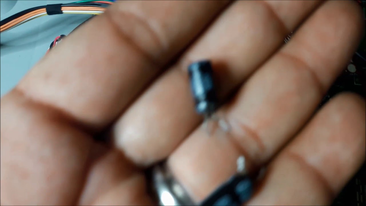 AOC D42h931 se desligando (resolvido)
