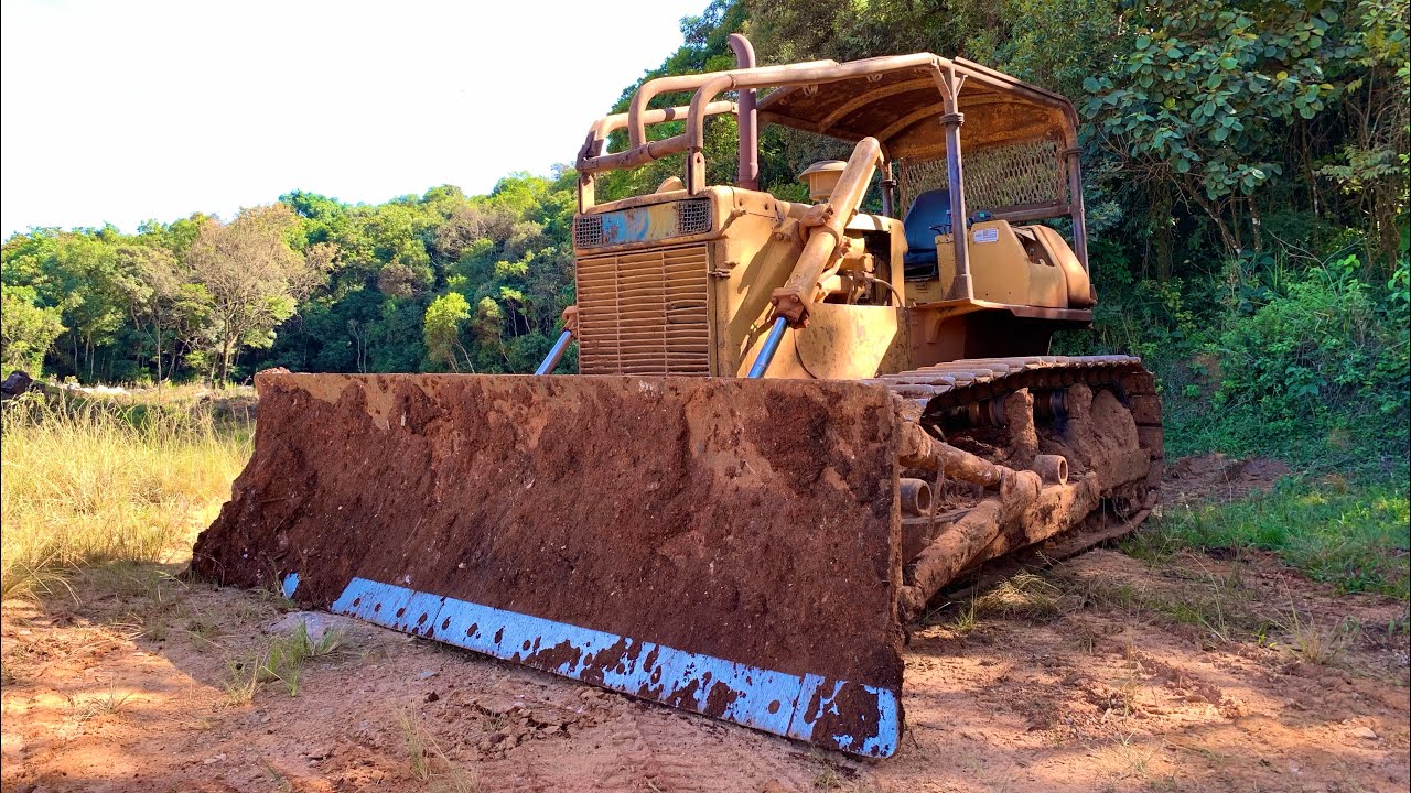 Trator de esteira Komatsu D65E 💪🚜como operar,mostrando tudo..
