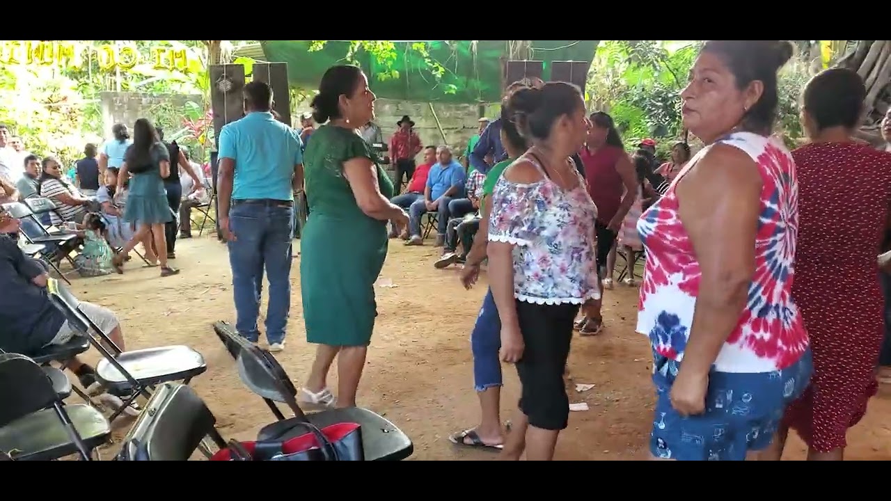  Baile de la Primera comunión de carla José Cruz . 26/10/2025 parte 1  