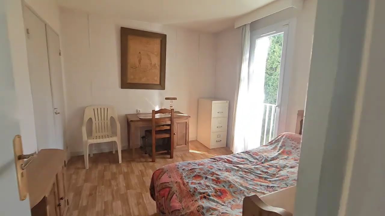 Belle maison de plain pied avec terrain clos dans un quartier calme - Pierrelatte