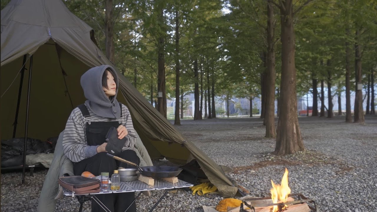 코끝에 겨울, 입김부는 메타세콰이아 숲 l 슈퍼커브 모토캠핑 l 솔로캠핑 l 육전에 진짬뽕 소주, 피자 먹방