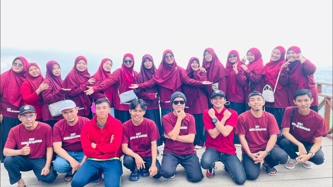 FAMILY GATHERING OF SDIT ANNAJM RABBANI 💚