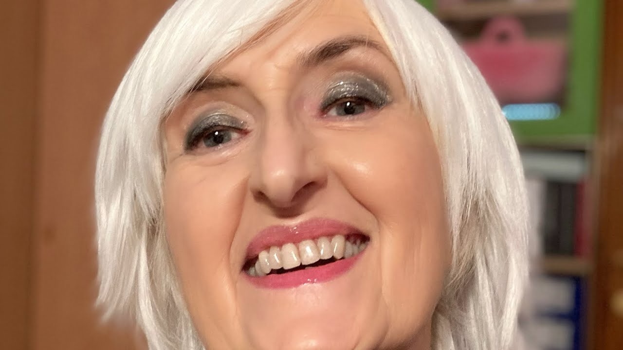 10 anni di meno? E voila un look pro-age firmato Pinalli