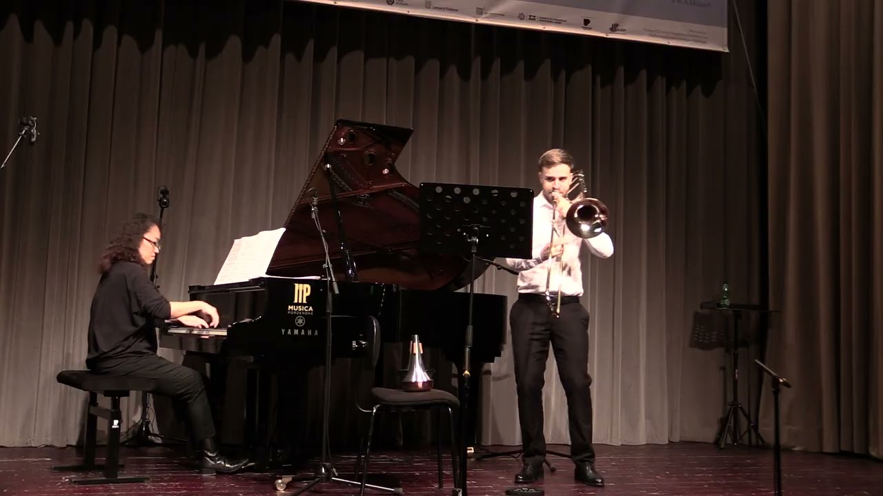 Concorso Internazionale città di Porcia 2023: R. De La Guia Martinez - A. Ouzounoff: Aztec Flower