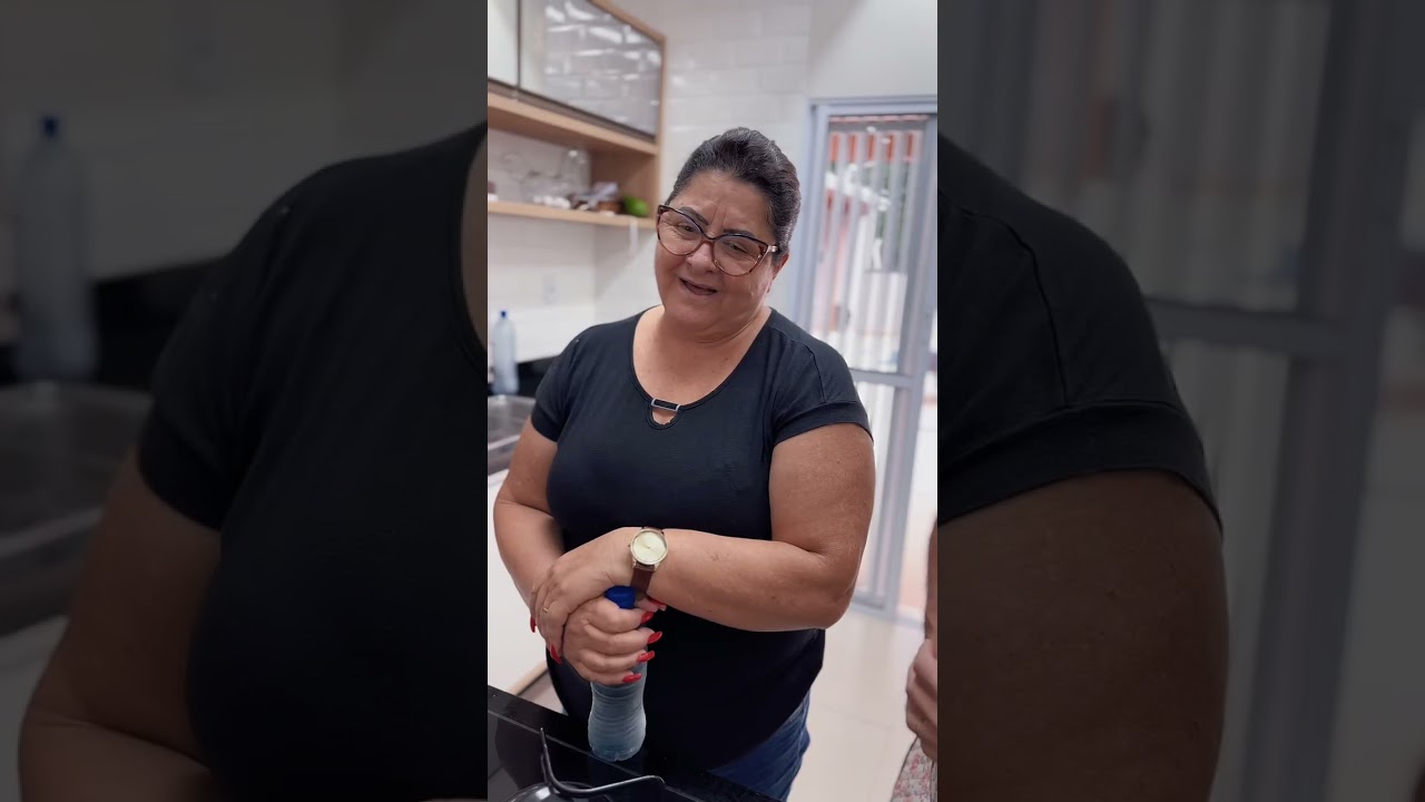 Não tem nada de errado o marido fazer as coisas em casa, mas minha sogra acha um absurdo!