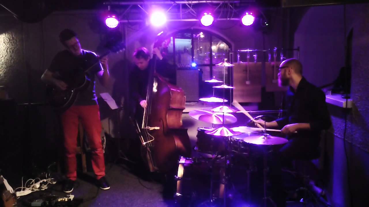 Teemu Viinikainen Trio - My Funny Valentine