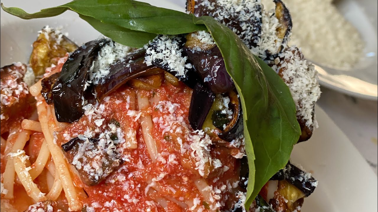 La pasta alla norma (ricetta originale)#pastaallanorma #solocosebuone #pranzo #sicilia